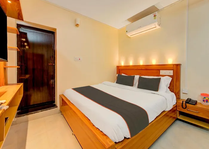 Collection O Velu Residency